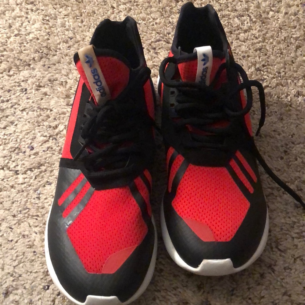 Men’s Adidas Tubular Size 10.5